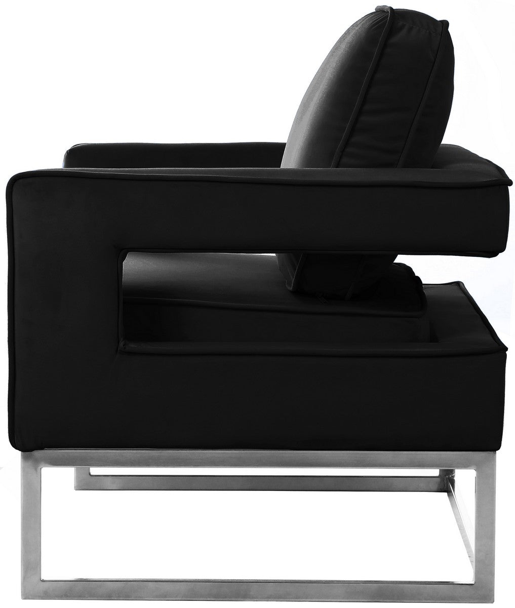 Meridian Furniture Noah Black Velvet Accent Chair