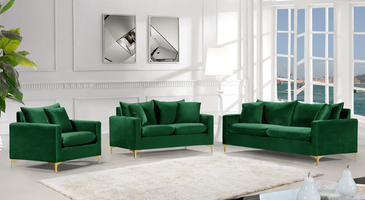 Meridian Furniture Naomi Green Velvet Loveseat